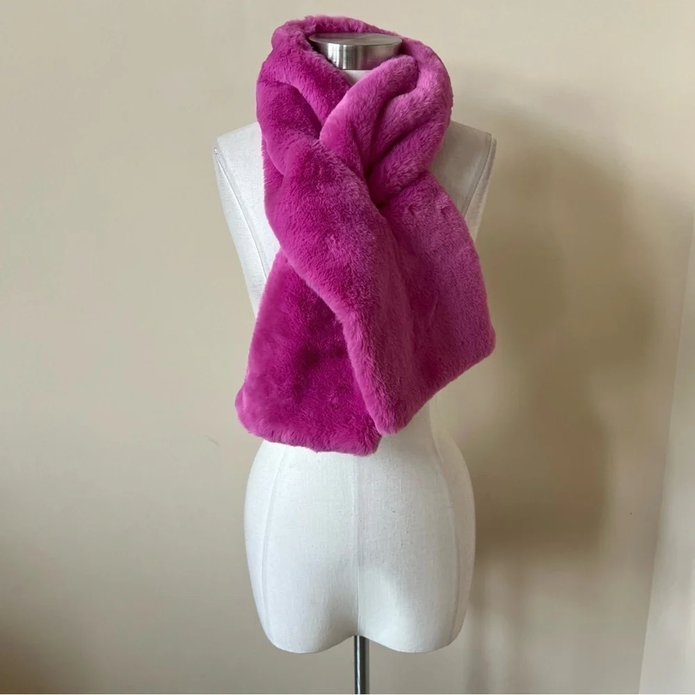 Apparis Bambi fuchsia pink Vegan Fur Scarf 26273
